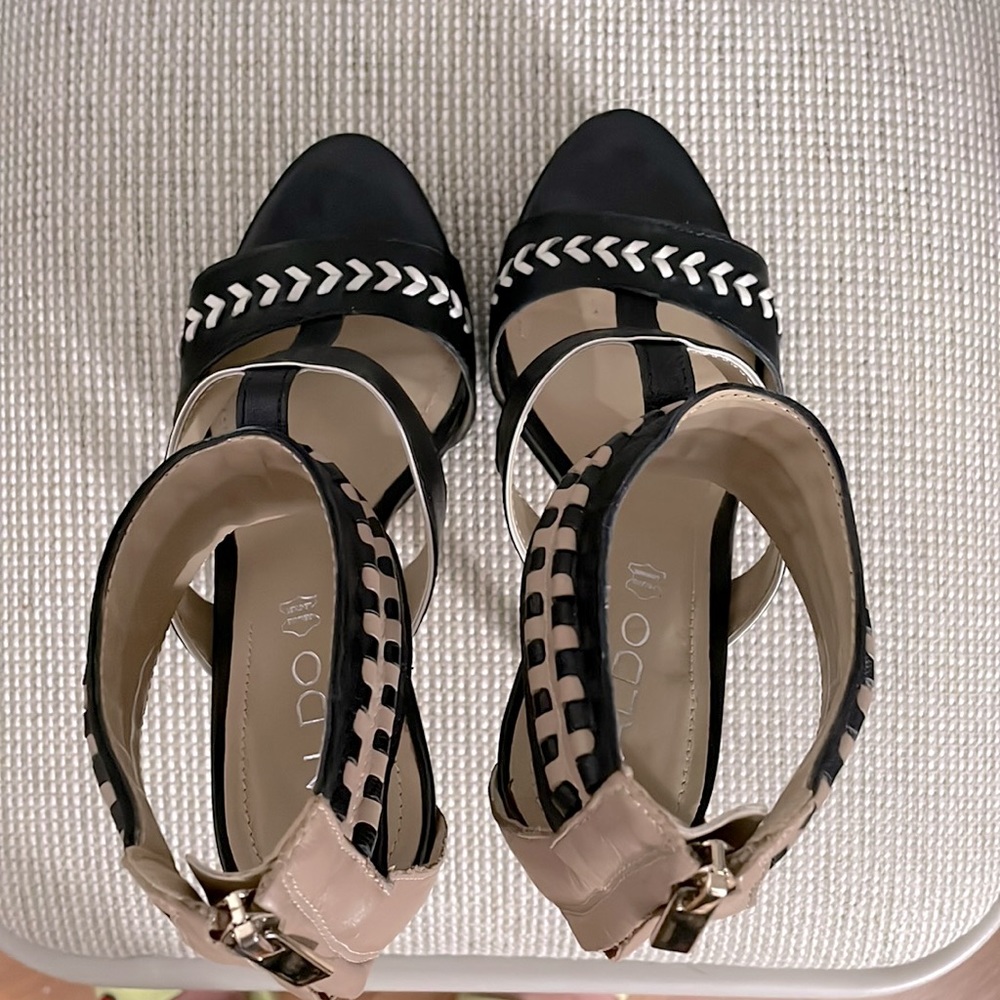 ALDO, Tribal print heels, size 38 - Picture 4 of 4
